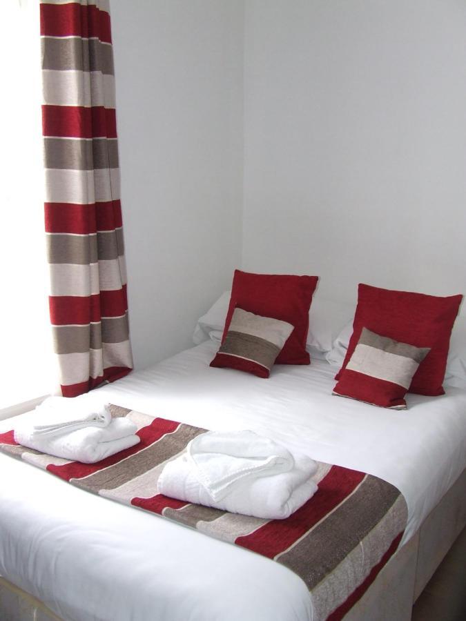 Alexandra Guest House Хемел-Хемпстед Экстерьер фото