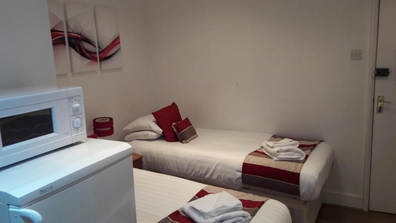 Alexandra Guest House Хемел-Хемпстед Экстерьер фото